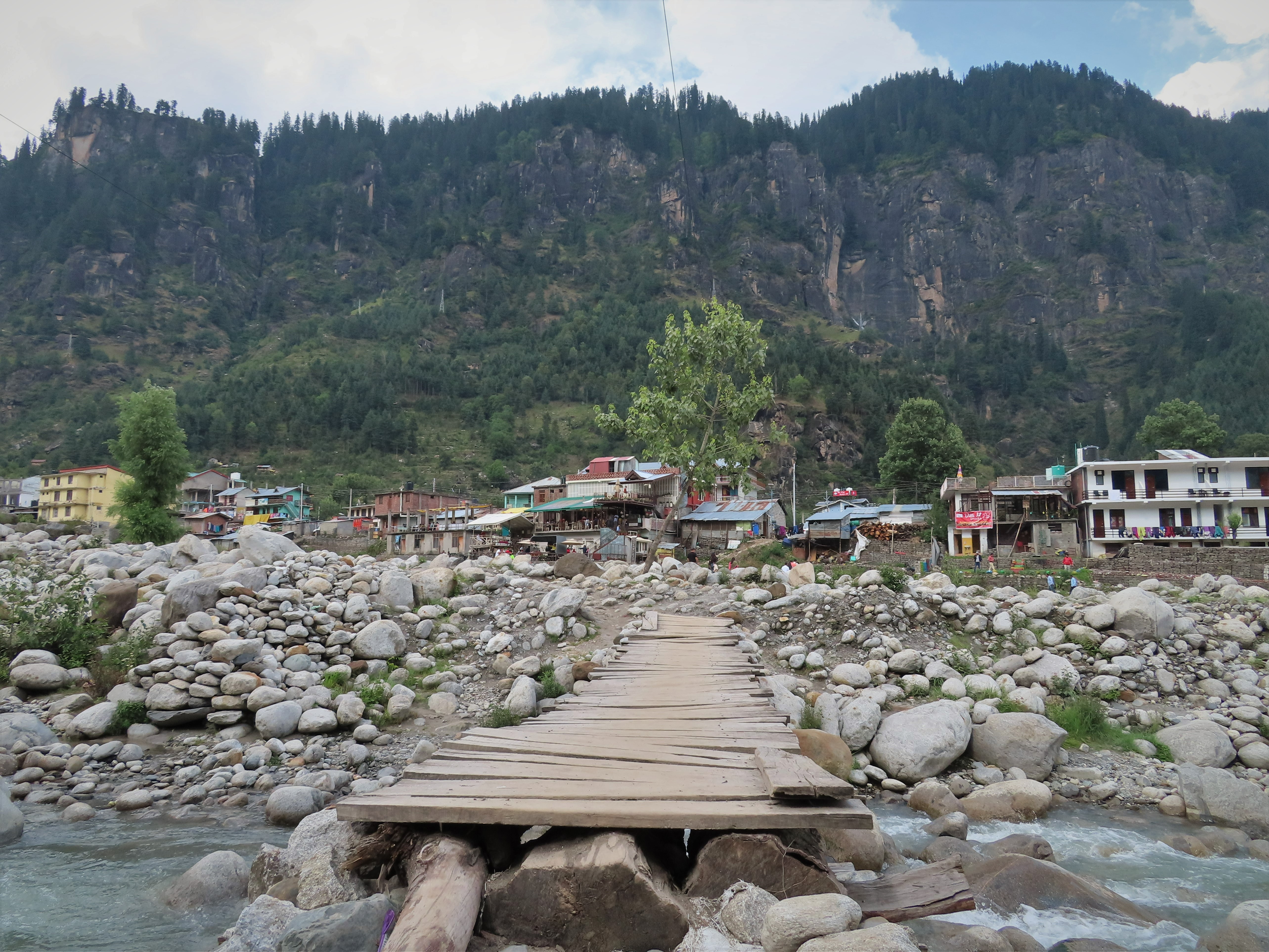 Wooden pedestrian bridge over the Beas river between Goshal and Vashisht, northern India.