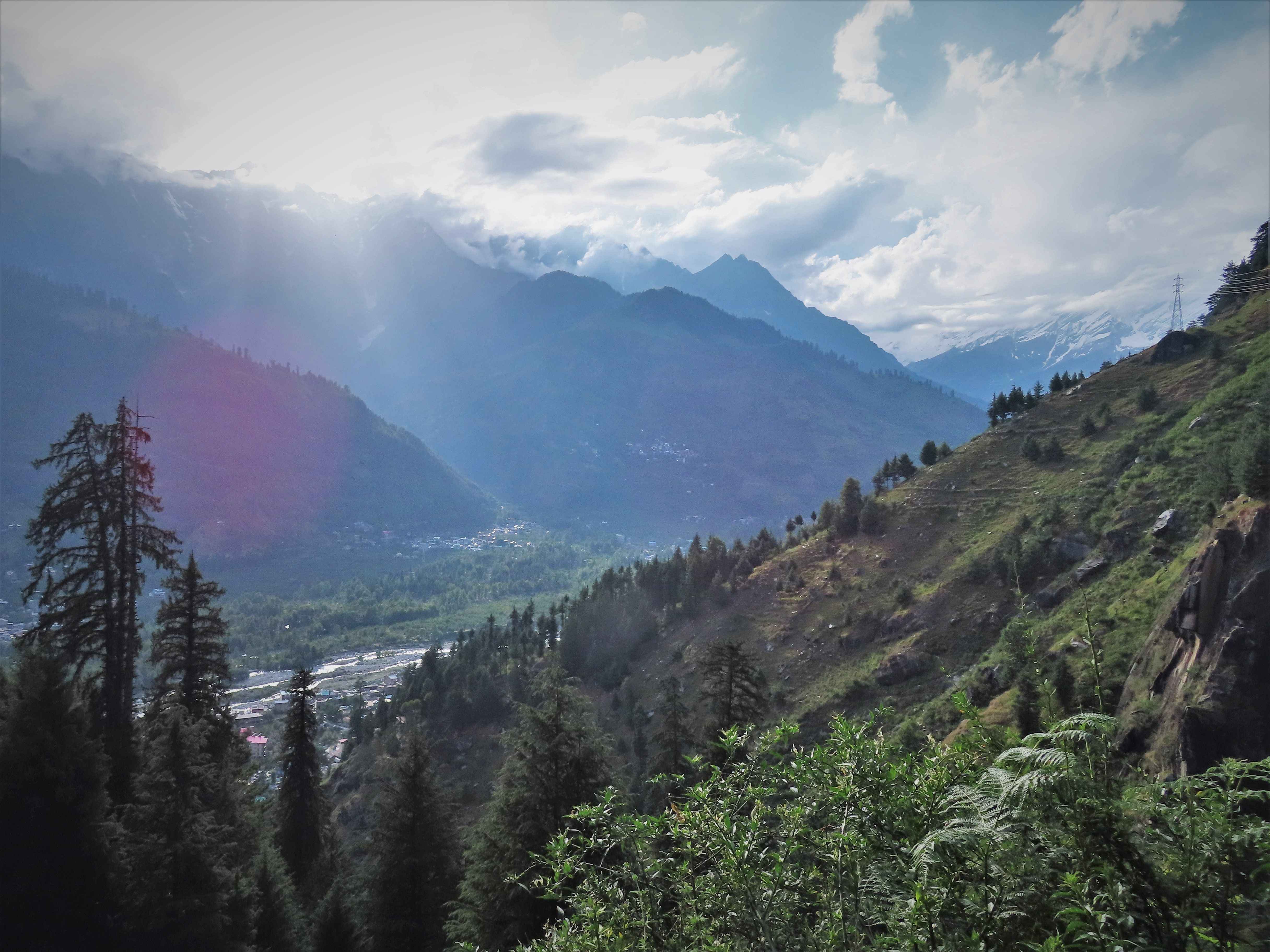 View on the Beas valley from the hiking trail to the higher Jogini waterfall in Vashisht, northern India.